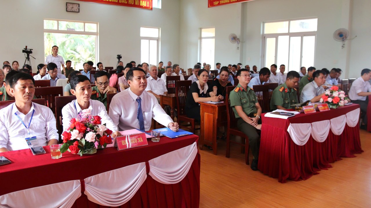 toan canh ngay hoi